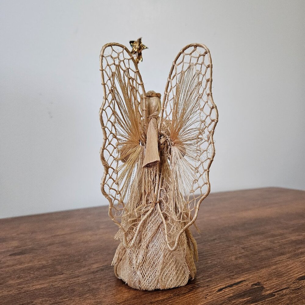 Vintage 1970s Christmas Corn Silk Abaca Straw Tree Topper Shelf Sitter Angel - Picture 3 of 5